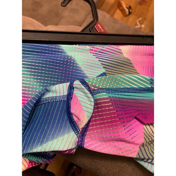 Victoria's Secret Sport Knockout Capri Leggings Women's Size XS Geometric Yoga - Picture 5 of 7